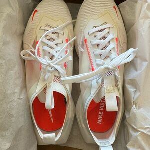 Nike Vista Lite Women's Sneakers - Orange and White